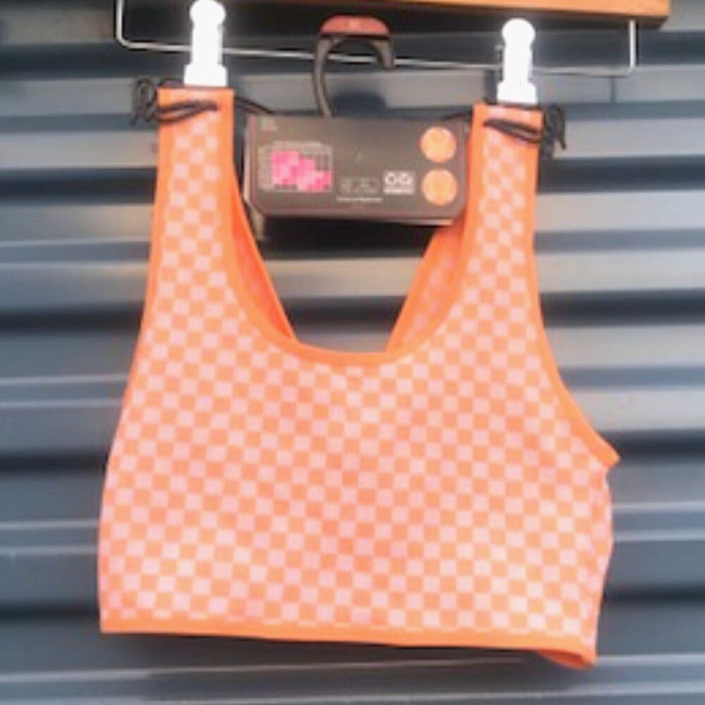 Size: Large {12-14} Seamless Reversible Cami Sports Bra . New w/ Tags - Picture 2 of 4